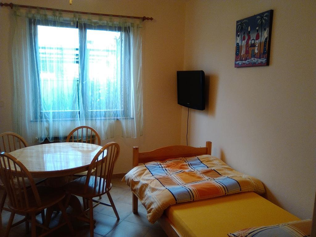 Apartment Jasmine 伊佐拉 外观 照片