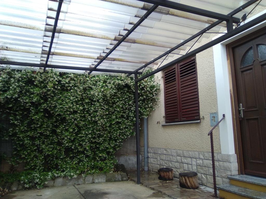 Apartment Jasmine 伊佐拉 外观 照片